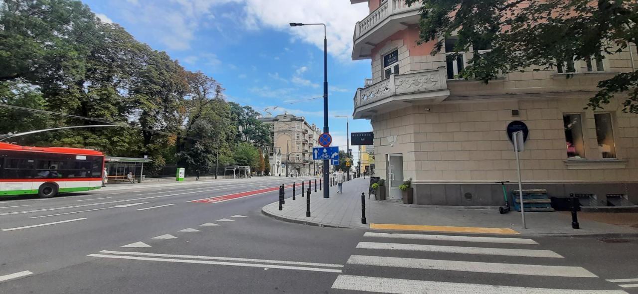 Apartment Mansarda Ogrod Saski Centrum Csk Zwirki I Wigury *